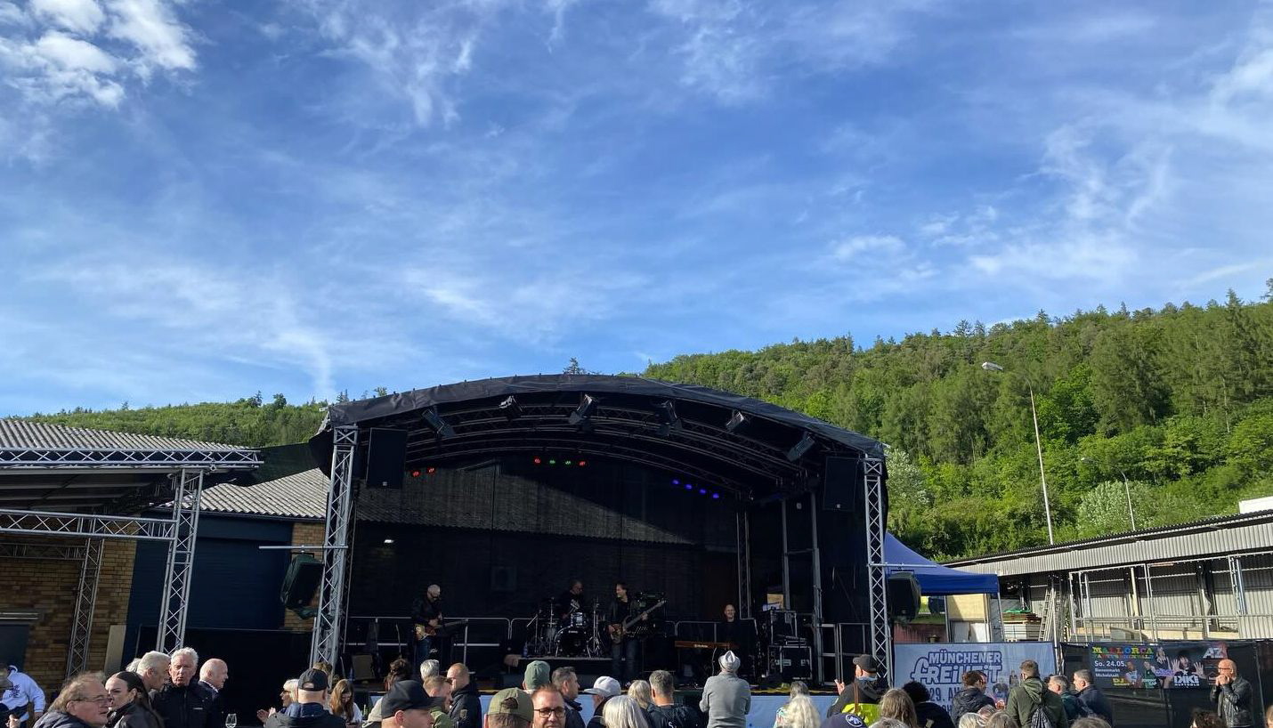 TREUE HOFFEST-BESUCHER